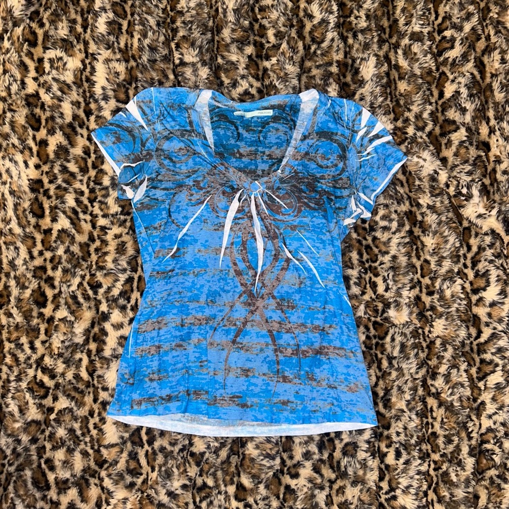 Y2K Maurices Artistic Blue and Brown Short Sleeve Tee